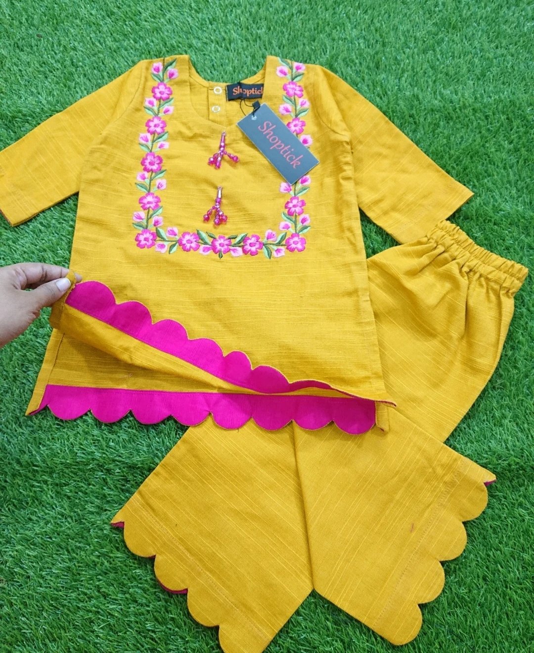 Mustard Embroidery suit (2year)